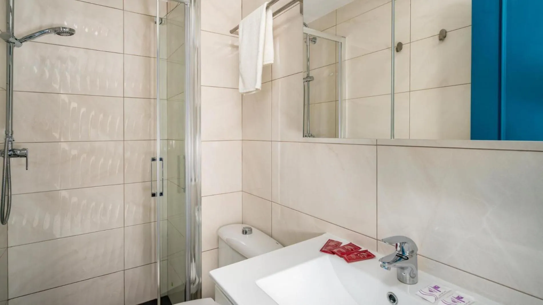 Riviera Gem: Stunning Sea View Terrace Apartment Mijas